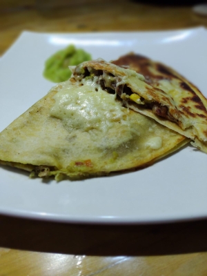 QUESADILLAS DE CARNE