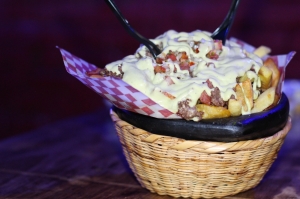 SALCHIPAPA GRATINADA